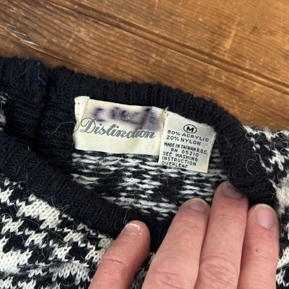 Vintage 80’s 90’s womens acrylic crew neck sweater black whitesize medium - Picture 2 of 6